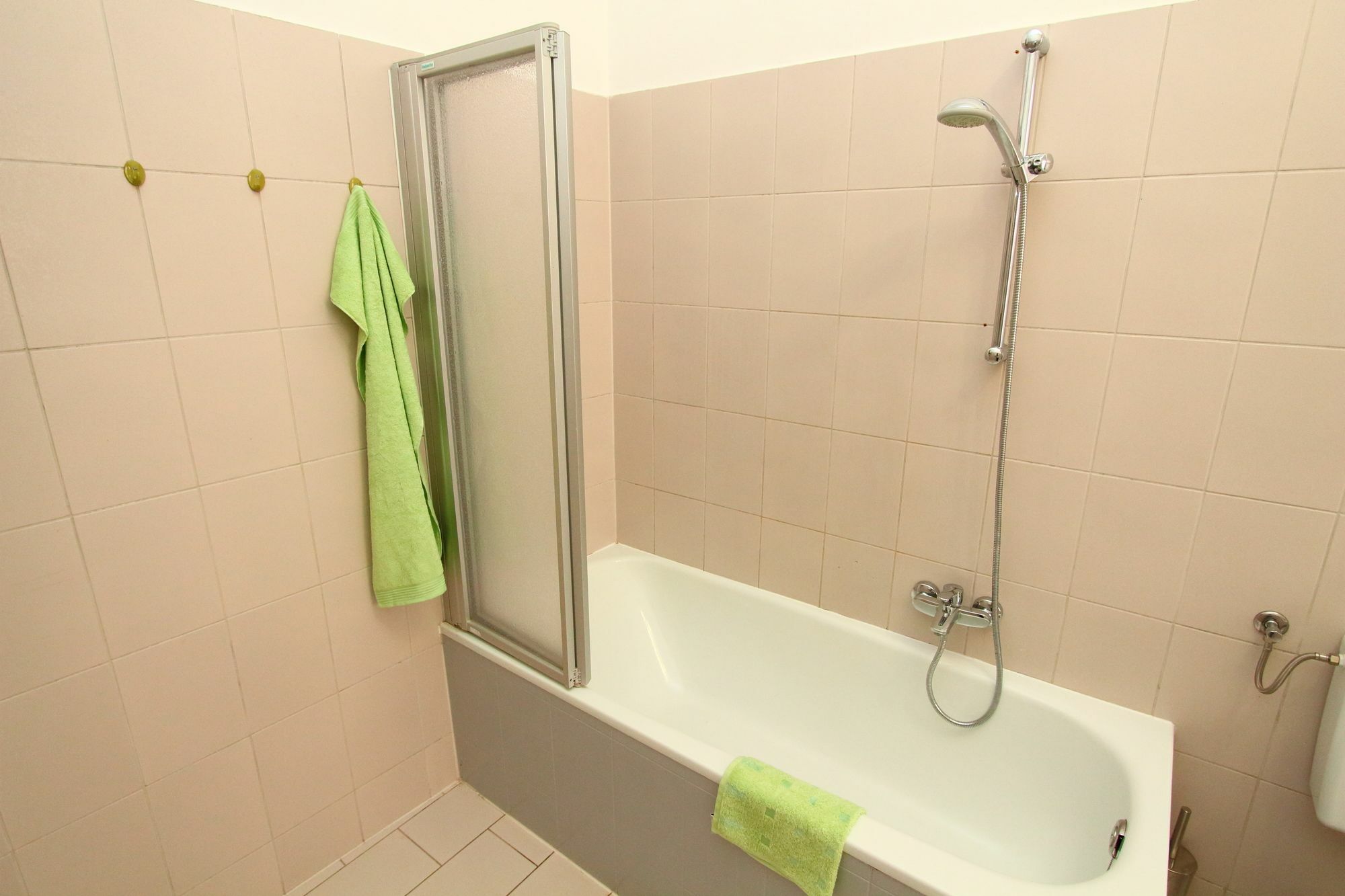 Apartment Checkvienna - Simmeringer Hauptstrasse *